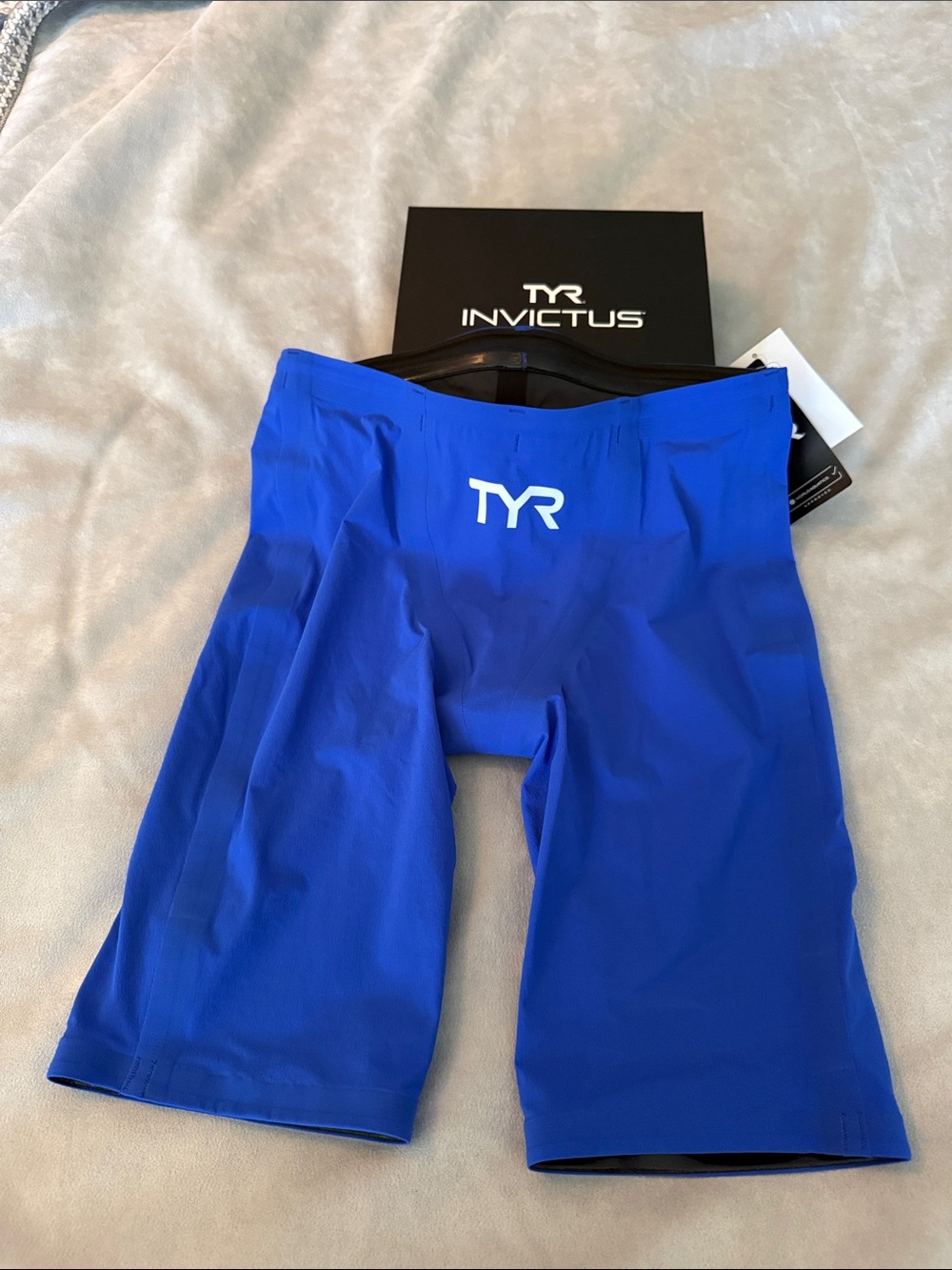 TYR Invictus Tech Suit men’s size 22